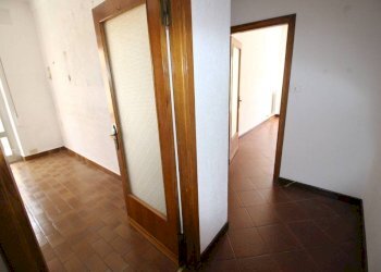 Disimpegno - Trilocale via Pieve di Teco, Genova (zona Prà) - foto 10