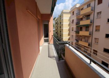 Balcone - Trilocale via Pieve di Teco, Genova (zona Prà) - foto 22