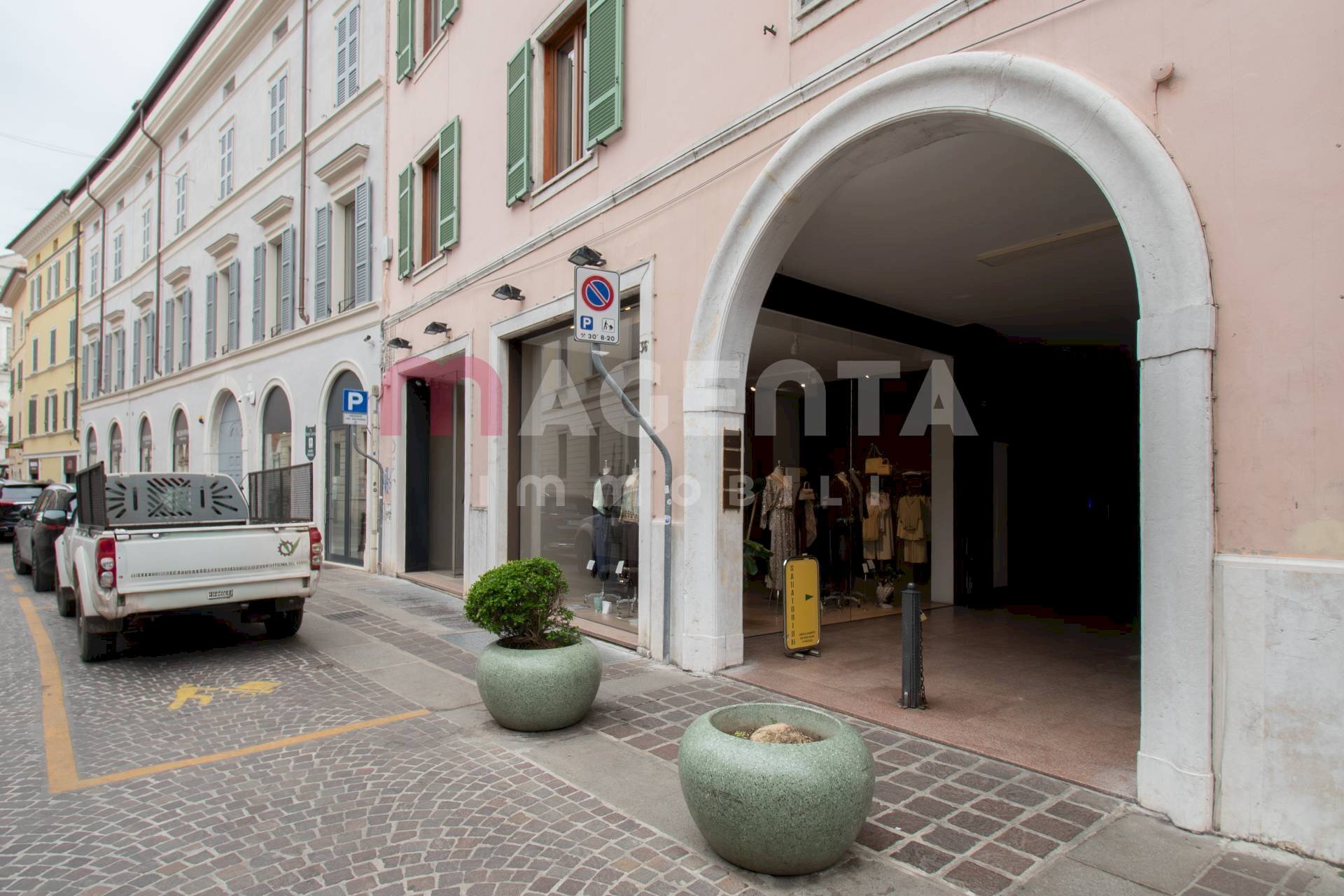 Foto 1 - Commercial Premises Corso Magenta
 
34, Brescia - photo 1
