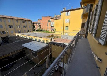 Balcone - Quadrilocale via San Felice, 118, Bologna (zona Centro Storico) - foto 1