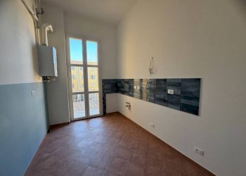 Salone - Quadrilocale via San Felice, 118, Bologna (zona Centro Storico) - foto 7