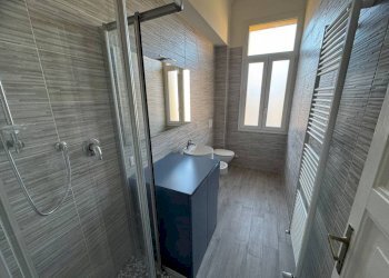 Bagno - Quadrilocale via San Felice, 118, Bologna (zona Centro Storico) - foto 15