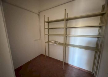 Ripostiglio - Quadrilocale via San Felice, 118, Bologna (zona Centro Storico) - foto 13