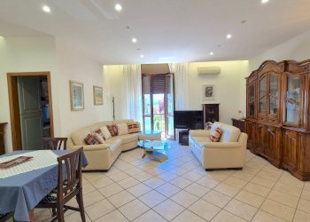 Foto 16 - Semi-detached house Strada di Scentelle
 
6, Terni - photo 16