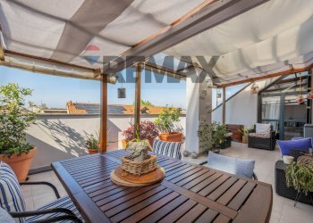 Terrazza - Villa Bifamiliare via Col di Lana
 
17, Monza - foto 7