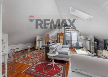Soggiorno - Villa Bifamiliare via Col di Lana
 
17, Monza - foto 12