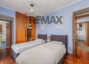 Camera / camera da letto - Villa Bifamiliare via Col di Lana
 
17, Monza - foto 22