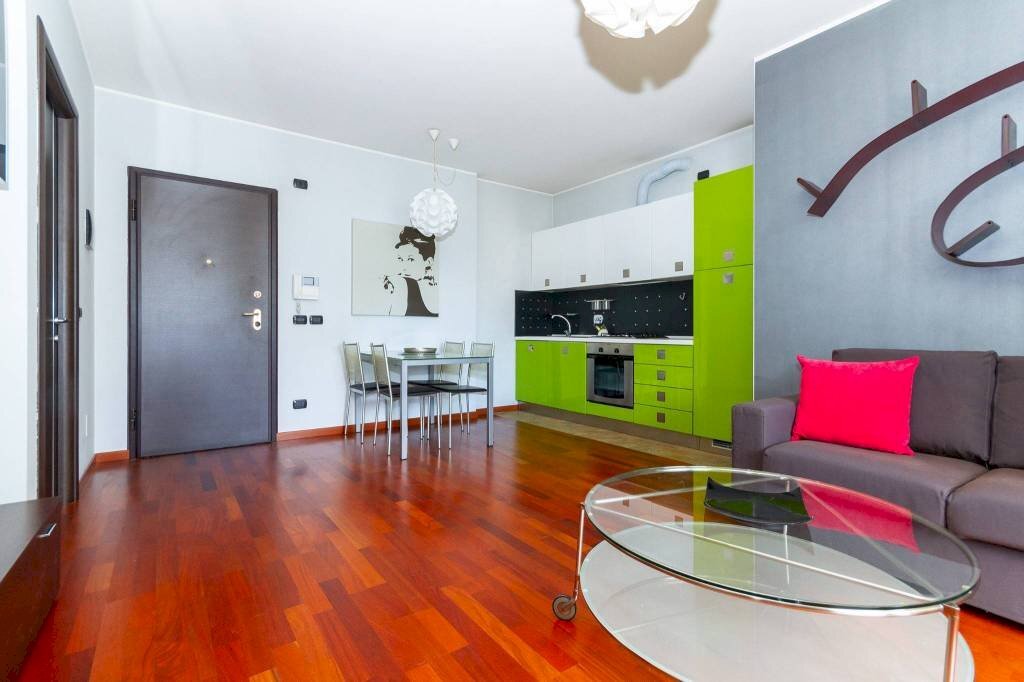 Salone - Bilocale via Berruti e Ferrero, 14, Torino (zona Lingotto) - foto 2