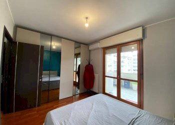 Camera da letto - Bilocale via Berruti e Ferrero, 14, Torino (zona Lingotto) - foto 21