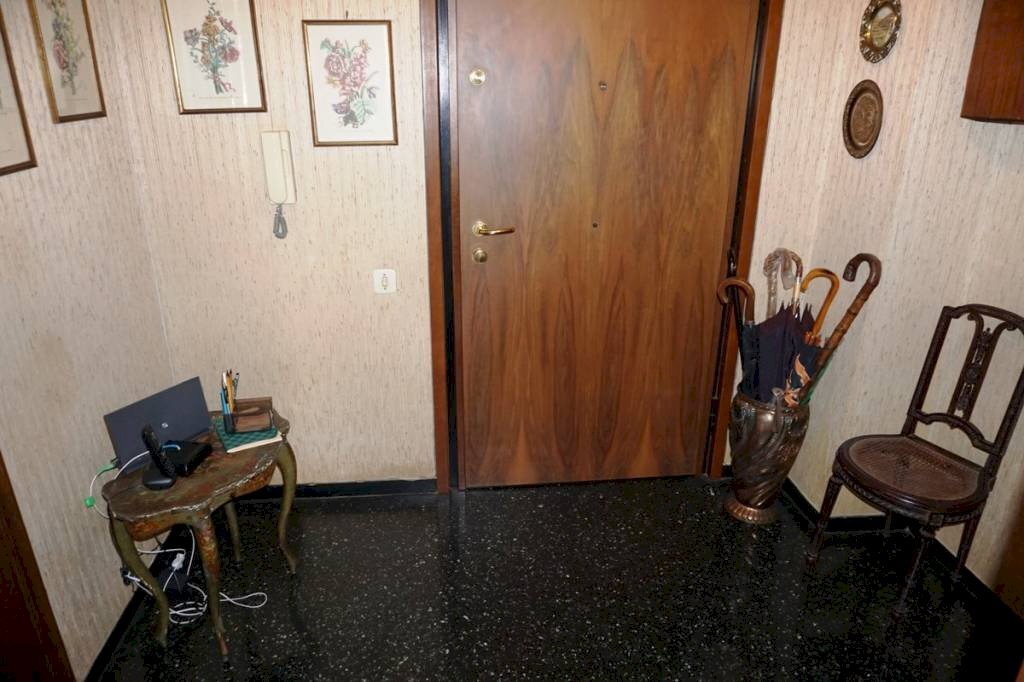 Ingresso - Trilocale Mura degli Angeli, 11A, Genova (zona San Teodoro) - foto 2