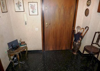 Ingresso - Trilocale Mura degli Angeli, 11A, Genova (zona San Teodoro) - foto 2