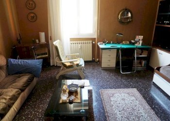 Camera da letto - Trilocale Mura degli Angeli, 11A, Genova (zona San Teodoro) - foto 9