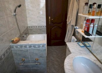 Bagno - Trilocale Mura degli Angeli, 11A, Genova (zona San Teodoro) - foto 12