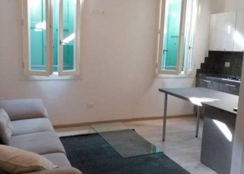Salone - Trilocale via delle Rose, Modena (zona Centro Storico) - foto 23