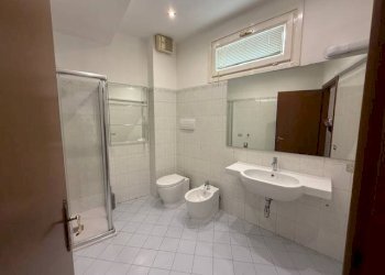 Bagno - Four-room apartment corso Vittorio Emanuele II, Modena (neighborhood Centro Storico) - photo 23