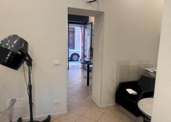 Ingresso - Negozio via Collegio di Spagna, Bologna (zona Costa Saragozza) - foto 4