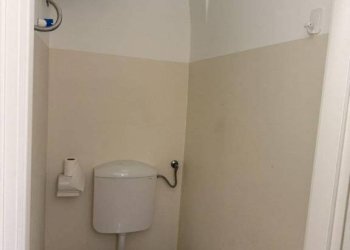 Bagno - Shop via Collegio di Spagna, Bologna (neighborhood Costa Saragozza) - photo 9