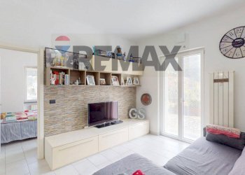 Soggiorno - Three-room apartment passo del solco, Avegno - photo 3