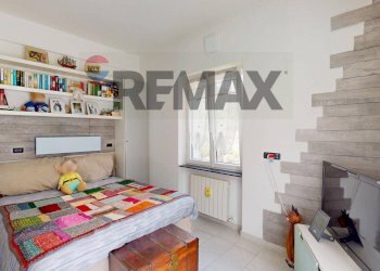 Camera / camera da letto - Three-room apartment passo del solco, Avegno - photo 15
