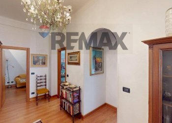 Hall / corridoio - Trilocale Via Martiri Di Cefalonia
 
4, Genova - foto 6