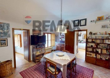 Sala da pranzo - Quadrilocale Salita Ronco
 
28A, Genova - foto 12