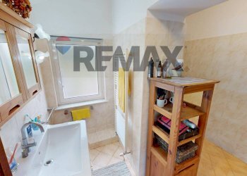 Bagno - Quadrilocale Salita Ronco
 
28A, Genova - foto 24