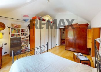 Camera / camera da letto - Quadrilocale Salita Ronco
 
28A, Genova - foto 30