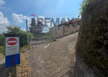 Edificio all\'aperto - Quadrilocale Salita Ronco
 
28A, Genova - foto 44