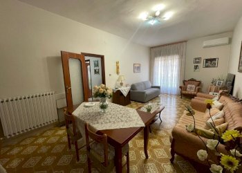 Foto 2 - Trilocale Via Napoli
 
60, Maddaloni - foto 2