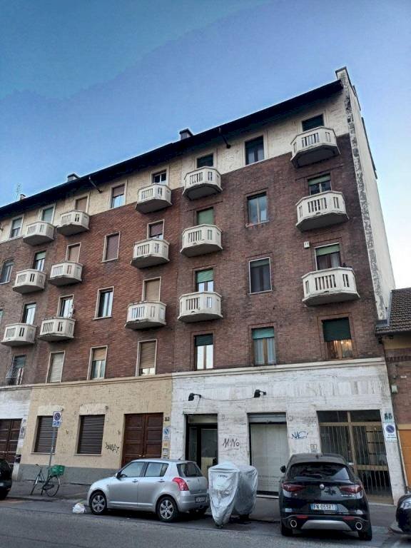 Facciata - Bilocale via Monfalcone, 55, Torino (zona Santa Rita) - foto 1