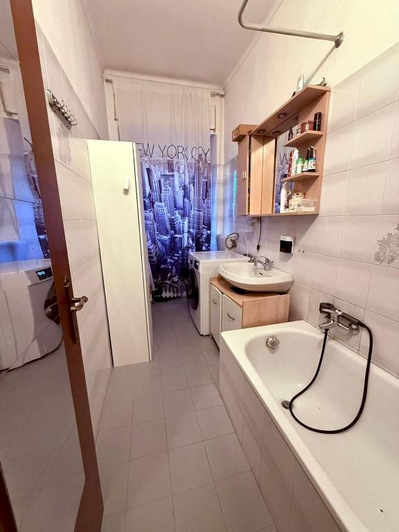 Bagno - Two-room apartment via Monfalcone, 55, Torino (neighborhood Santa Rita) - photo 3