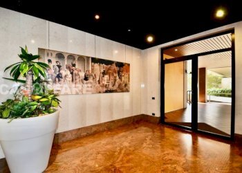 Interno palazzo - Ufficio via Giacinto Gambirasio, Bergamo (zona Malpensata) - foto 5