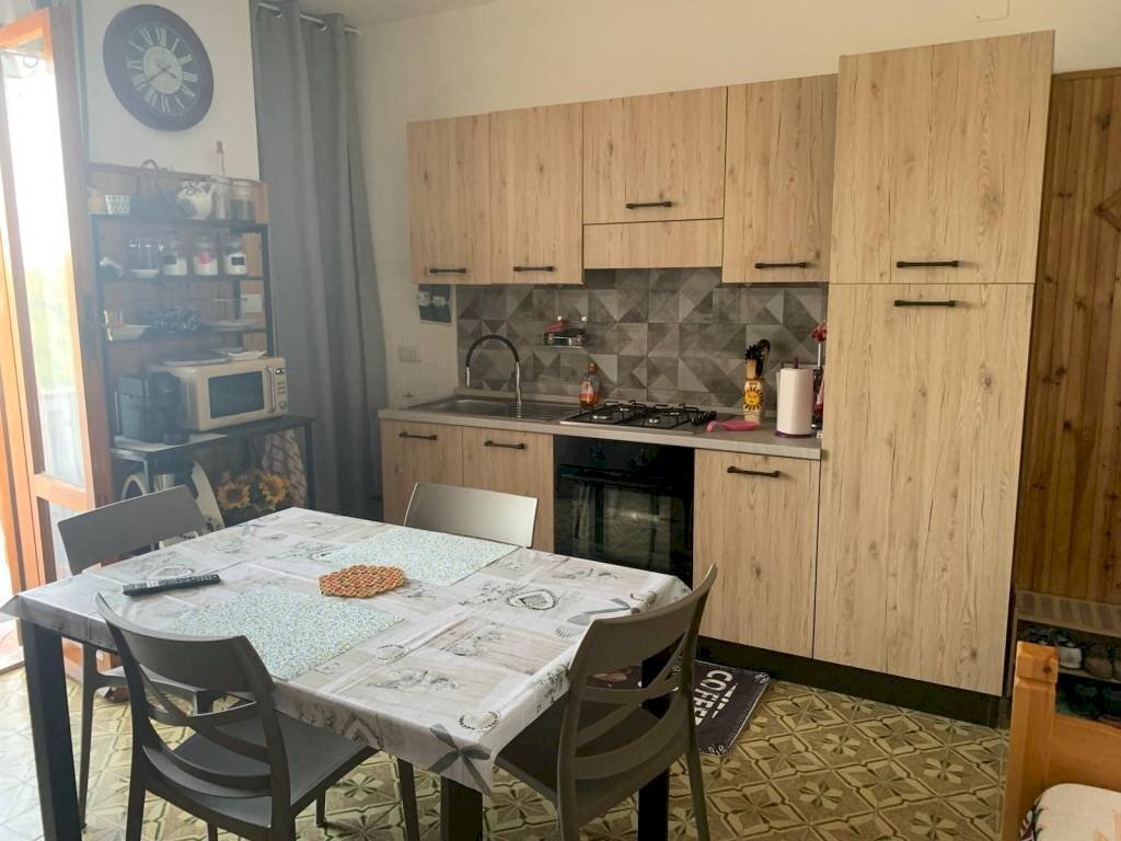 Soggiorno - Three-room apartment via Giardina, 6, Roburent - photo 1