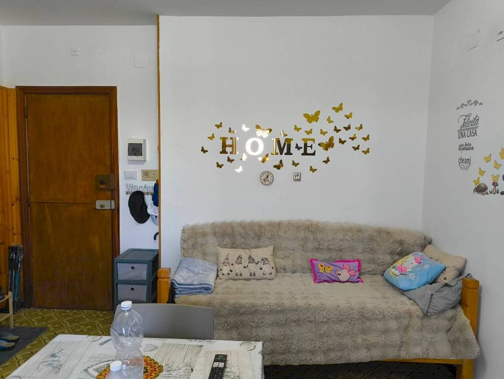Soggiorno - Three-room apartment via Giardina, 6, Roburent - photo 2