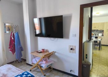 Camera da letto - Three-room apartment via Giardina, 6, Roburent - photo 15