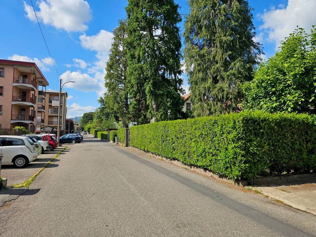 Zona - Negozio via Fratelli Rosselli, 1, Varese (zona Bobbiate) - foto 3