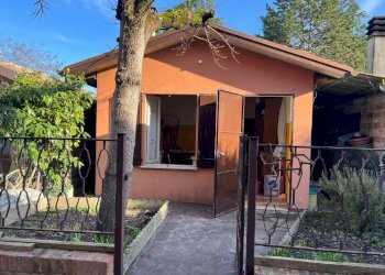 whatsapp image 2026-02-13 at 16.29.37 - Porzione di casa via Di Sesto, Imola - foto 12