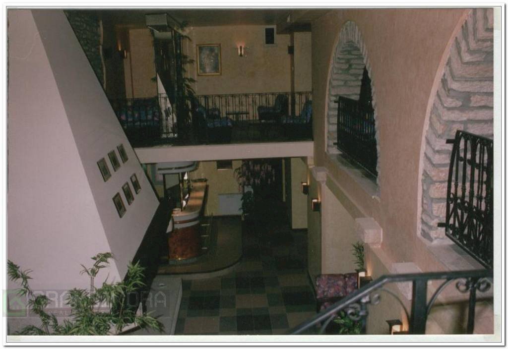 Interno palazzo - Negozio Bosco Chiesanuova - foto 3