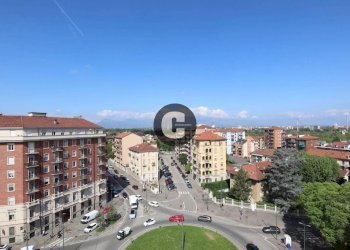 Vista - Attico piazza Giuseppe Perotti, 8, Torino (zona Campidoglio) - foto 6