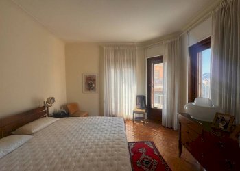 Camera da letto - Apartment via Mylius, 4, Genova (neighborhood Carignano) - photo 13