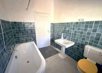 Bagno - Apartment via Mylius, 4, Genova (neighborhood Carignano) - photo 23