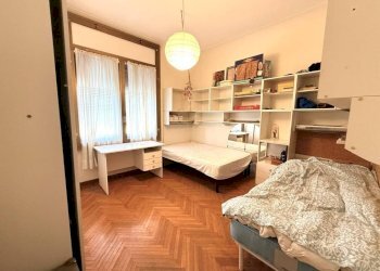 Camera da letto - Apartment via Mylius, 4, Genova (neighborhood Carignano) - photo 26