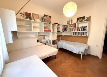 Camera da letto - Appartamento via Mylius, 4, Genova (zona Carignano) - foto 28