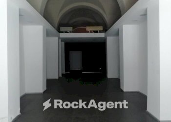 Magazzino - Negozio viale della Libertà, 145, Catania - foto 3