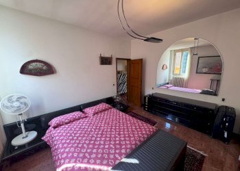 camera da letto - Appartamento via Del Monte, Bologna (zona Centro Storico) - foto 16