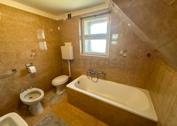 BAGNO - Villa Via Zompicco 20, Santa Maria La Longa - foto 13