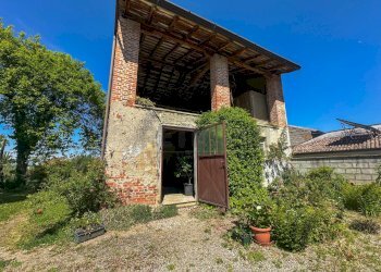 EDIFICIO ACCESSORIO - Villa Via Zompicco 20, Santa Maria La Longa - foto 19