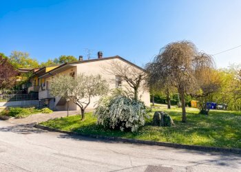 Gemini_Generated_Image_uz0zgkuz0zgkuz0z.png - Villa a Schiera Via Montefotogno 12, San Leo - foto 5