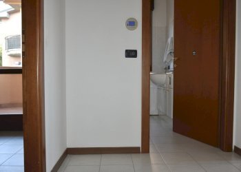 corridoio - Three-room apartment Via Caduti del Pilastro 4. 1. 1991 6, Malalbergo - photo 20