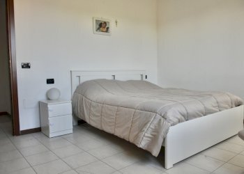 camera da letto - Three-room apartment Via Caduti del Pilastro 4. 1. 1991 6, Malalbergo - photo 30